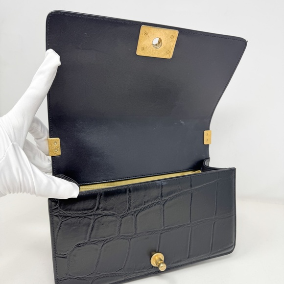 Chanel Embossed Graffiti Medium Boy Bag - Picture 6 of 9